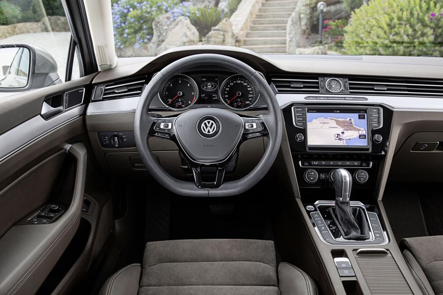  Volkswagen Passat 4-Motion 2014 года  (фото 15 из 21)